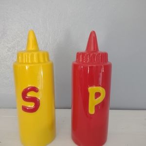Hallmark Collection Salt and Pepper Shakers